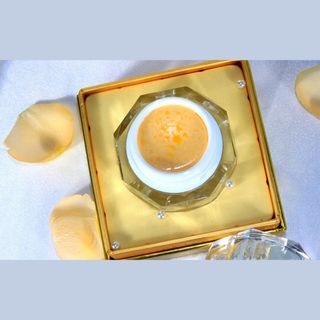 [Chính Hãng] Kem Dưỡng Trắng Da Cao Cấp Holy Care Collagen
