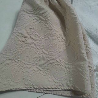 Quần đùi kiểu, chất liệu xốp dập hoa hồng nổi. From từ 45kg - 58kg. Giá sỉ- giá bán buôn