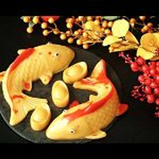 Bộ 2 khuôn: cá chép và 18 thỏi vàng - Khuôn làm bánh, rau câu, ép xôi, giò chả - Mã số 1946