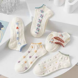 Set vớ 5 đôi họa tiết hoa dễ thương hàng đẹp sẳn sll giá tốt