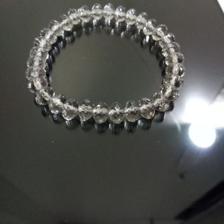 Chuỗi đeo tay 02