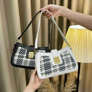 TÚI XÁCH KẸP NÁCH NỮ CAO CẤP KHÓA VUÔNG DA LÌ SIZE 22 T017 - TRÙM SỈ VN