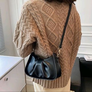 TÚI XÁCH NỮ ĐEO CHÉO XẾP LY CAO CẤP QUAI TẾT DA LÌ SIZE 22 T073 - TRÙM SỈ VN