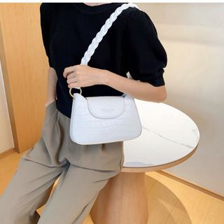 TÚI XÁCH NỮ ĐEO VAI QUAI TẾT CAO CẤP VÂN DA RẮN SIZE 22 T033 - TRÙM SỈ VN