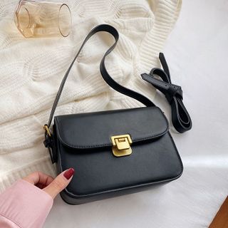 TÚI XÁCH NỮ CAO CẤP NẮP GẬP DA LÌ 2 DÂY ĐI KÈM SIZE 22 T111 - TRÙM SỈ VN