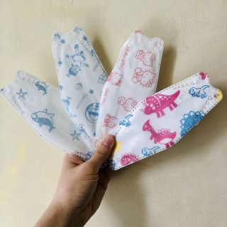 [TÚI] KHẨU TRANG KF94 KHÁNG KHUẨN TRẺ EM - ĐỒNG XANH PREMIUM - 10 CÁI/TÚI