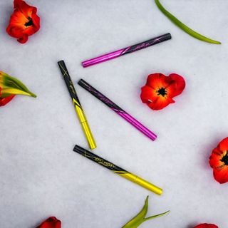 Bút kẻ mắt Hyper Sharp Liner