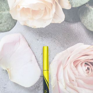 Bút kẻ mắt Hyper Sharp Liner