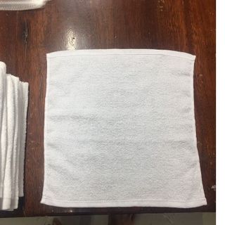 Khăn trắng Mohala chất liệu Cotton, kích thước 30x30, khăn vuông trắng cao cấp.