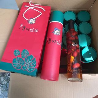 Rượu Sâm Táo Đỏ Hàn Quốc 500ml