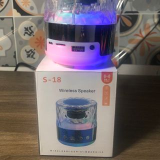 Loa Blutooth mini S18, nhỏ gọn, có đèn Led