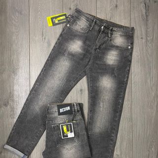 Quần jean dài chất co giãn, vải dày dặn, mềm mại và độ bền sản phẩm cao