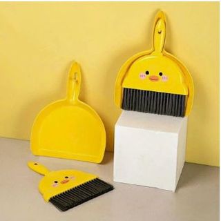 Chổi Kèm Ki Hốt Rác Mini Hình Vịt Vàng giá sỉ