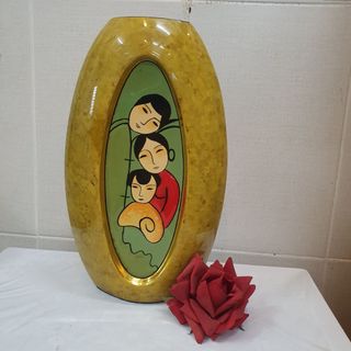 Bình hoa sơn mài cao cấp Thanh Bình Lê hình gia đình yêu thương nhau 35x21x9.5 cm