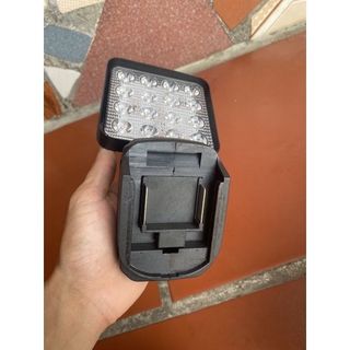 Đèn pin led dùng chung pin MAKITA 18v thiết kế bi cầu chiếu xa