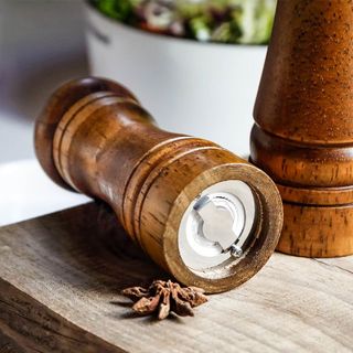 Lọ xay tiêu vỏ gỗ tự nhiên (GA03) phong cách cổ điển | Bán sỉ dụng cụ xay tiêu cho nhà hàng