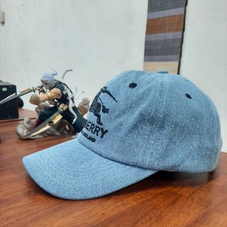 Mũ Lưỡi Trai Sản Xuất Tại Capslyheng Chất Jean Form Mềm Logo Bur.berry
