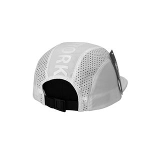 Mũ Lưỡi Trai Snapback Sản Xuất Tại Capslyheng Chất Dù Gió Chấp Laser Hiệu MLB Logo N.Y In Cao Su