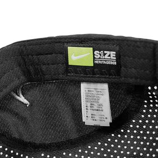 Mũ Lưỡi Trai Snapback Sản Xuất Tại Capslyheng Chất Dù Gió Chấp Laser Logo Ni.ke In