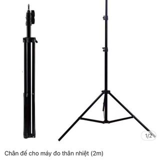 Chân đế máy chiếu mini và máy đo thân nhiệt