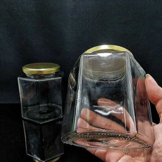 Hũ Thủy Tinh Lớn 730ML mẫu Lục Giác – Hũ Thủy Tinh Nắp Thiếc vàng – Hủ Đựng Gia Vị Thủy Tinh, đựng mật ong, yến chưng, dầu dừa, sữa chua, đóng hũ thực phẩm