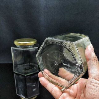 Hũ Thủy Tinh Lớn 730ML mẫu Lục Giác – Hũ Thủy Tinh Nắp Thiếc vàng – Hủ Đựng Gia Vị Thủy Tinh, đựng mật ong, yến chưng, dầu dừa, sữa chua, đóng hũ thực phẩm