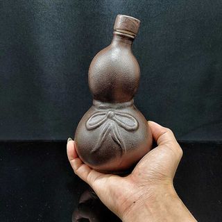 Nậm Rượu Gốm 500ML Bát Tràng cao cấp – mẫu hồ lô nghiêng màu nâu đất - Nậm Đựng Rượu Bát Tràng cho giới sành tửu – Nậm Rượu Đẹp chất lượng đảm bảo (L4)
