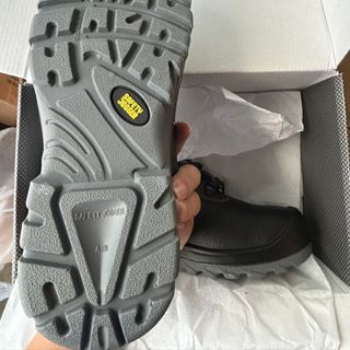 GIÀY BẢO HỘ THẤP CỔ SAFETY JOGGER BESTRUN S3 CHÍNH HÃNG