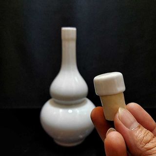 Nậm Rượu Đẹp 500ML gốm men sứ Bát Tràng cao cấp mẫu hồ lô cao màu trắng - Nậm Rượu Bát Tràng cho giới sành tửu – Nậm Rượu 500ML chất lượng đảm bảo – Nậm Đựng Rượu (L1A)