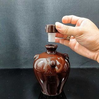 Nậm Đựng Rượu 500ML gốm sứ Bát Tràng cao cấp – mẫu quả lê chấm bi màu nâu đỏ - Nậm Rượu Bát Tràng cho giới sành tửu – Nậm Rượu Gốm Sứ chất lượng đảm bảo – Nậm Rượu Đẹp (L3)