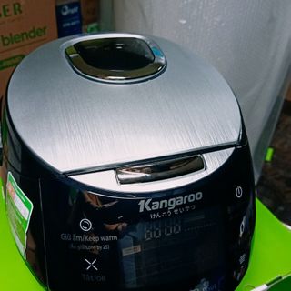 Nồi cơm điện tử Kangaroo KG595 bảo hành chính hãng 12 tháng