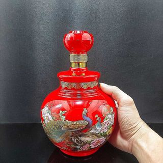 Bình Đựng Rượu Thủy Tinh 1500ml cao cấp mẫu bầu tròn màu sơn đỏ may mắn, hoa văn công phụng – Chai Đựng Rượu Thủy Tinh – Vỏ Chai Rượu Đẹp chưng bàn ăn sang trọng (H1)