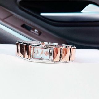 ĐỒNG HỒ VERSUS HOT HOT 2023