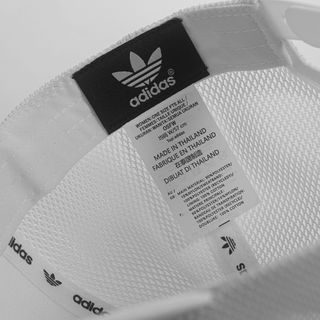 Mũ Lưỡi Trai Sản Xuất Tại Capslyheng Chất Kaki Logo Adi.das Họa Tiết 2 Màu Đen Trắng