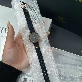 ĐỒNG HỒ D.W CHÍNH HÃNG SALE