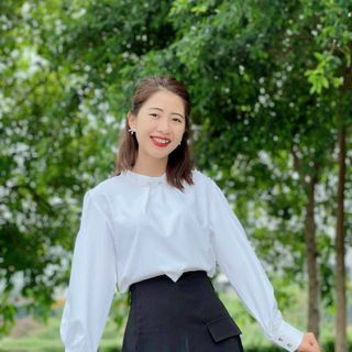 Sơ mi nữa cổ tròn tay dài vải lụa,phù hợ vs mọi lứa tuổi,ce công sơ đi tiệc ,đi chơi đều đẹp,có đủ 3 size s.m.l giá sỉ