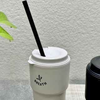 Cốc uống cafe nắp xoay có lỗ cắm ống hút Breath 320ml hàng nội địa Nhật Bản giá sỉ