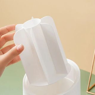 Hộp đựng cọ trang điểm xoay 360 độ có nắp đậy