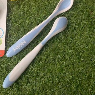 MUỖNG ĂN DẶM BÁO NÓNG Nuby