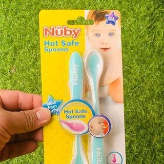 MUỖNG ĂN DẶM BÁO NÓNG Nuby