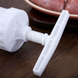 Máy nhồi xúc xích