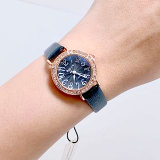 Đồng hồ nữ Bolun A624, đồng hồ nữ thời trang mặt tròn viền kim loại đính đá sang trọng, kính đa giác mặt số thiết kế mới 2023 giá sỉ