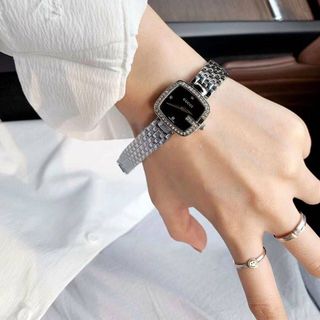 ĐỒNG HỒ NỮ NEW