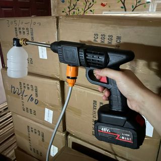 Máy rửa xe,súng rửa xe pin cầm tay,máy xịt rửa xe cao áp dùng pin áp lực cao dùng cho ô tô xe máy xa đạp tưới cây