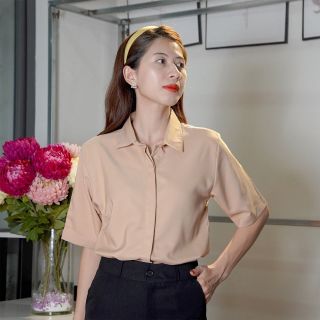 Sơ mi nữ tay ngắn giấu cúc ,chất vải lụa mềm mát ,phù hợpcho văn phòng công sở ,học sinh sinh viên ,công nhân giá sỉ