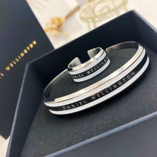 NHẪN SALE D.W