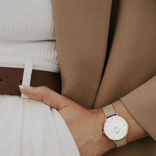 ĐỒNG HỒ D.W PETITE LƯỚI