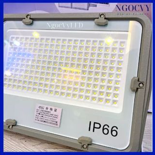 Đèn năng lượng mặt trời 100 200 300W chống nước IP66