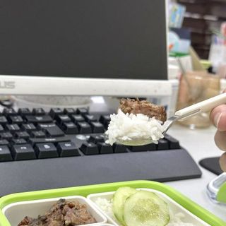 Hộp đựng cơm Bento bằng nhựa chia 3 ngăn kèm túi đựng 500ml hàng nội địa Nhật Bản