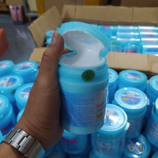Kem Kích Trắng Body bạch ngọc liên